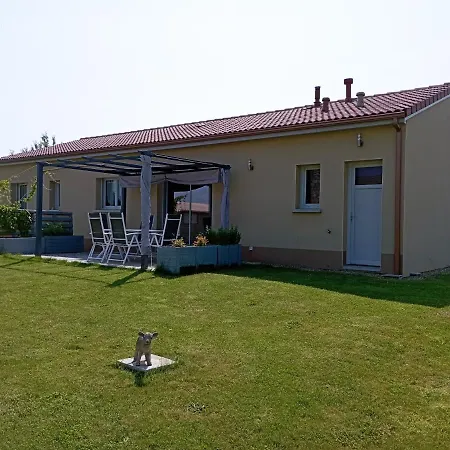 Le Jolicy Villa Nexon Exterior photo